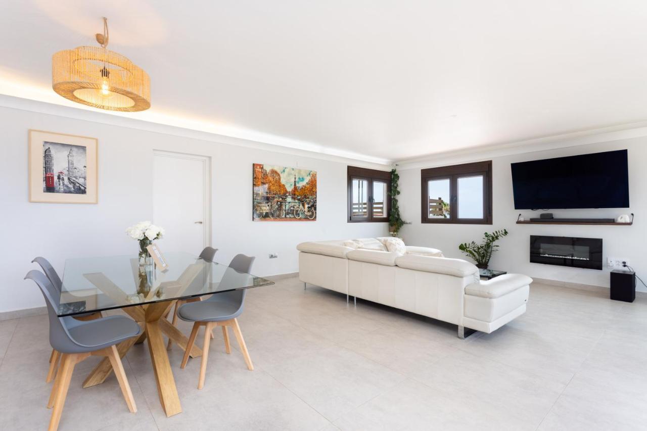 Home2Book Villa Alessandro, Design & Comfort Sauzal Luaran gambar