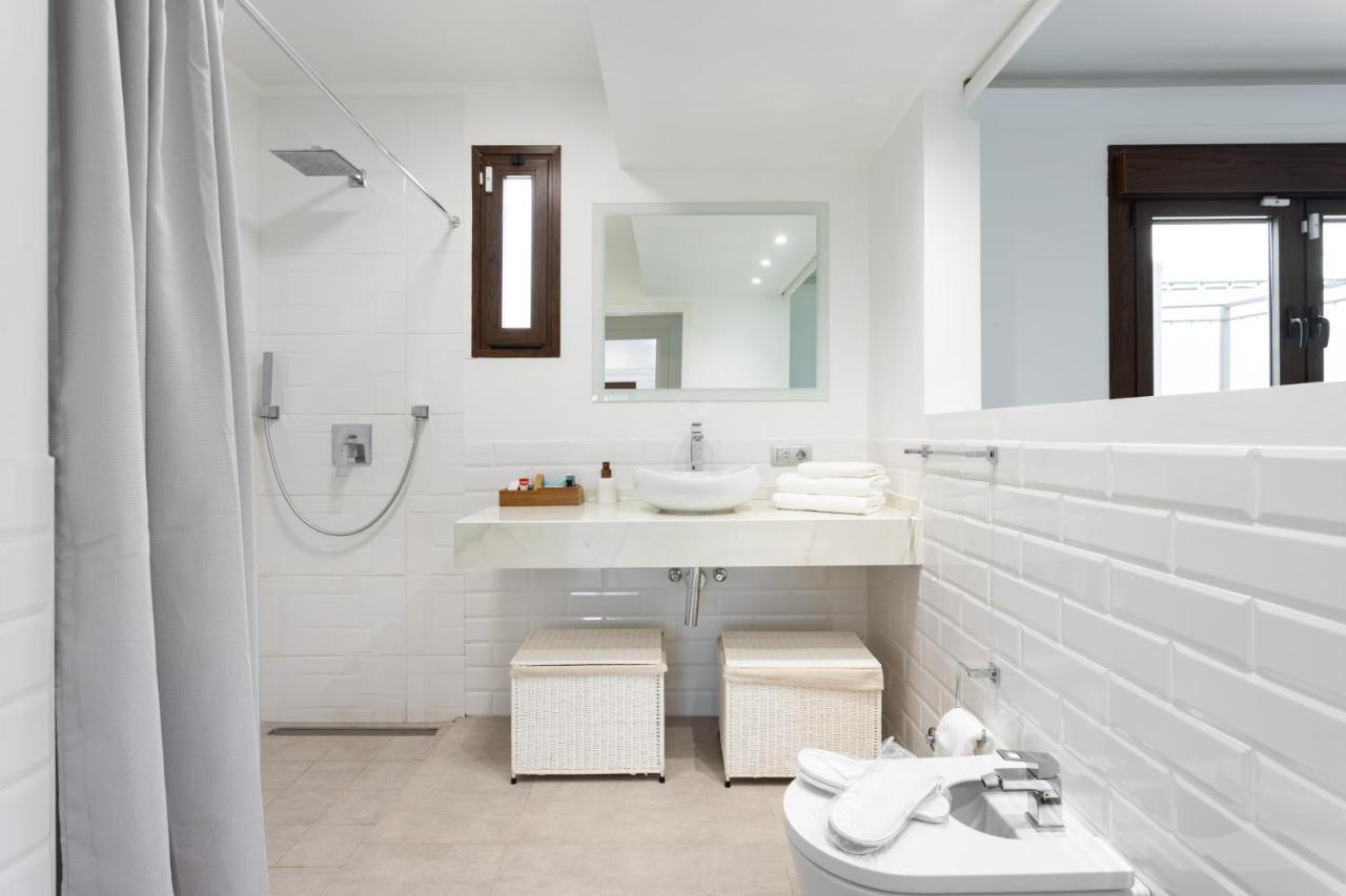 Home2Book Villa Alessandro, Design & Comfort Sauzal Luaran gambar